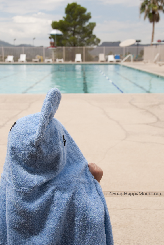 taking better swimming lesson photos