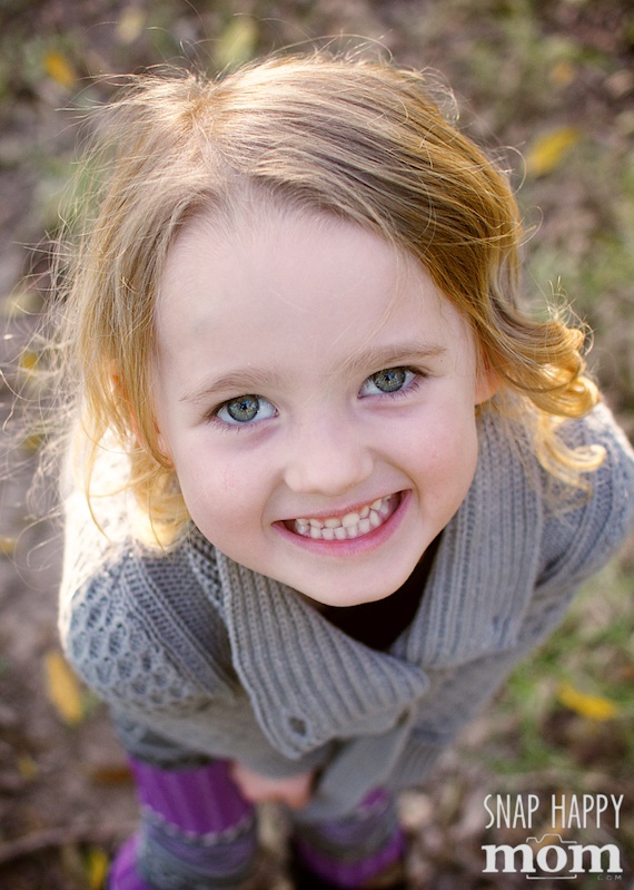 Encouraging Cooperation in Children's Portrait Sessions - www.SnapHappyMom.com