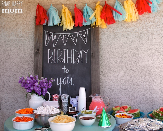 8 Tips For Taking Pictures at Birthday Parties - SnapHappyMom.com