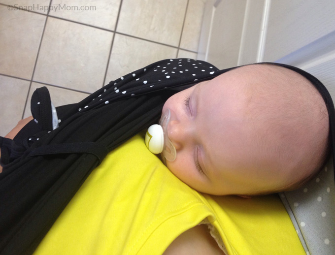 My view of that cute head in my nesting days carrier - SnapHappyMom.com