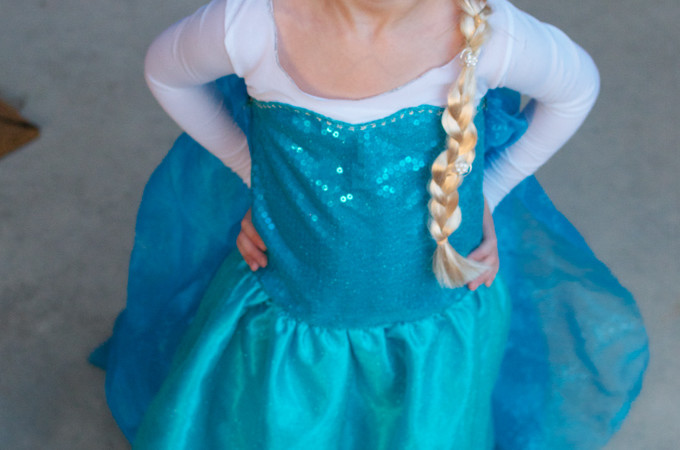 10 Tips For Taking Halloween Costume Photos - SnapHappyMom.com