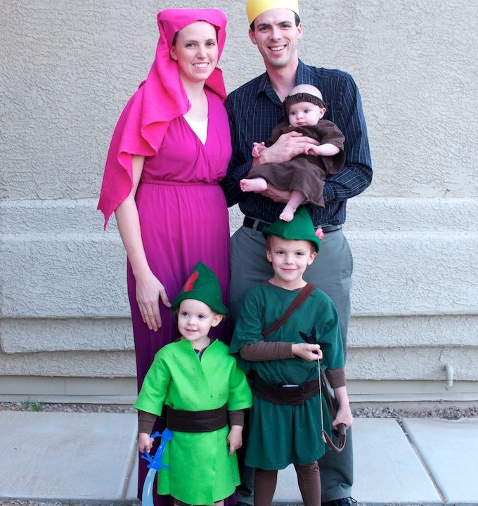 21 Creative Group Costume Ideas for Your Family This Halloween - Snap ...