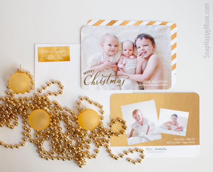 Finding The Perfect Gold Foil Holiday Card - SnapHappyMom.com - Gold Shimmer Look!