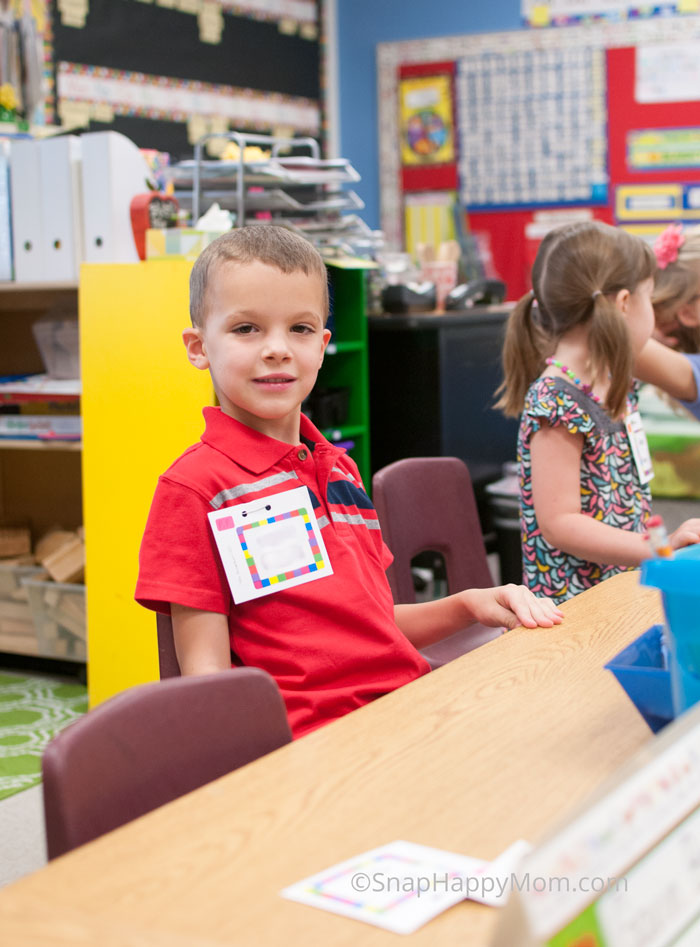 Tips For First Days Of School Pictures - SnapHappyMom.com