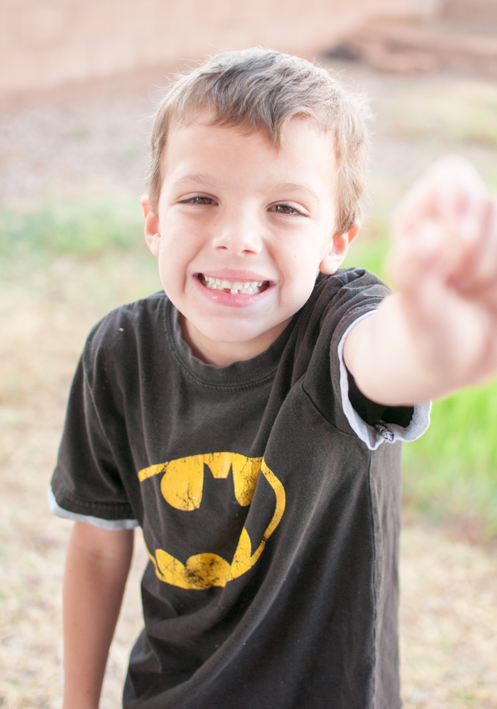 How To Take Pictures of that First Lost Tooth - SnapHappyMom.com