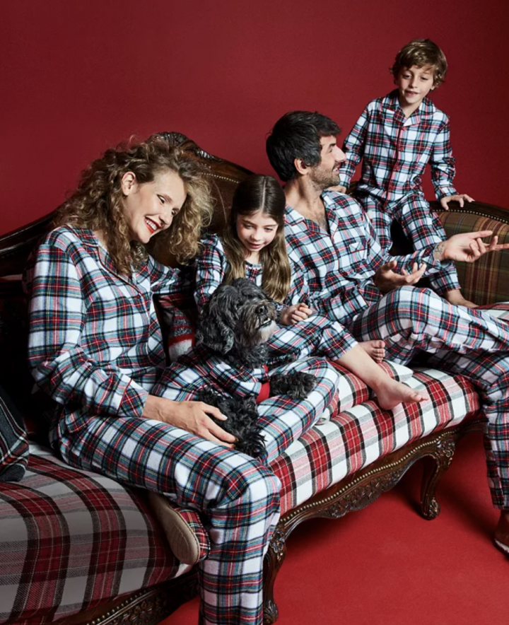 12 Places to Buy Matching Holiday Pajamas for the Whole Family - Snap ...