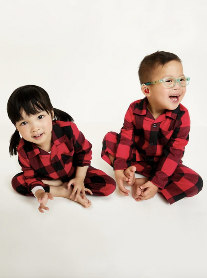 mommy and me christmas pajamas old navy